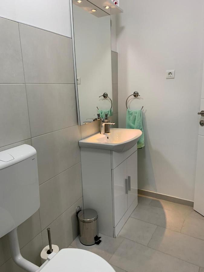 Apartment Mirakul Zengg Kültér fotó