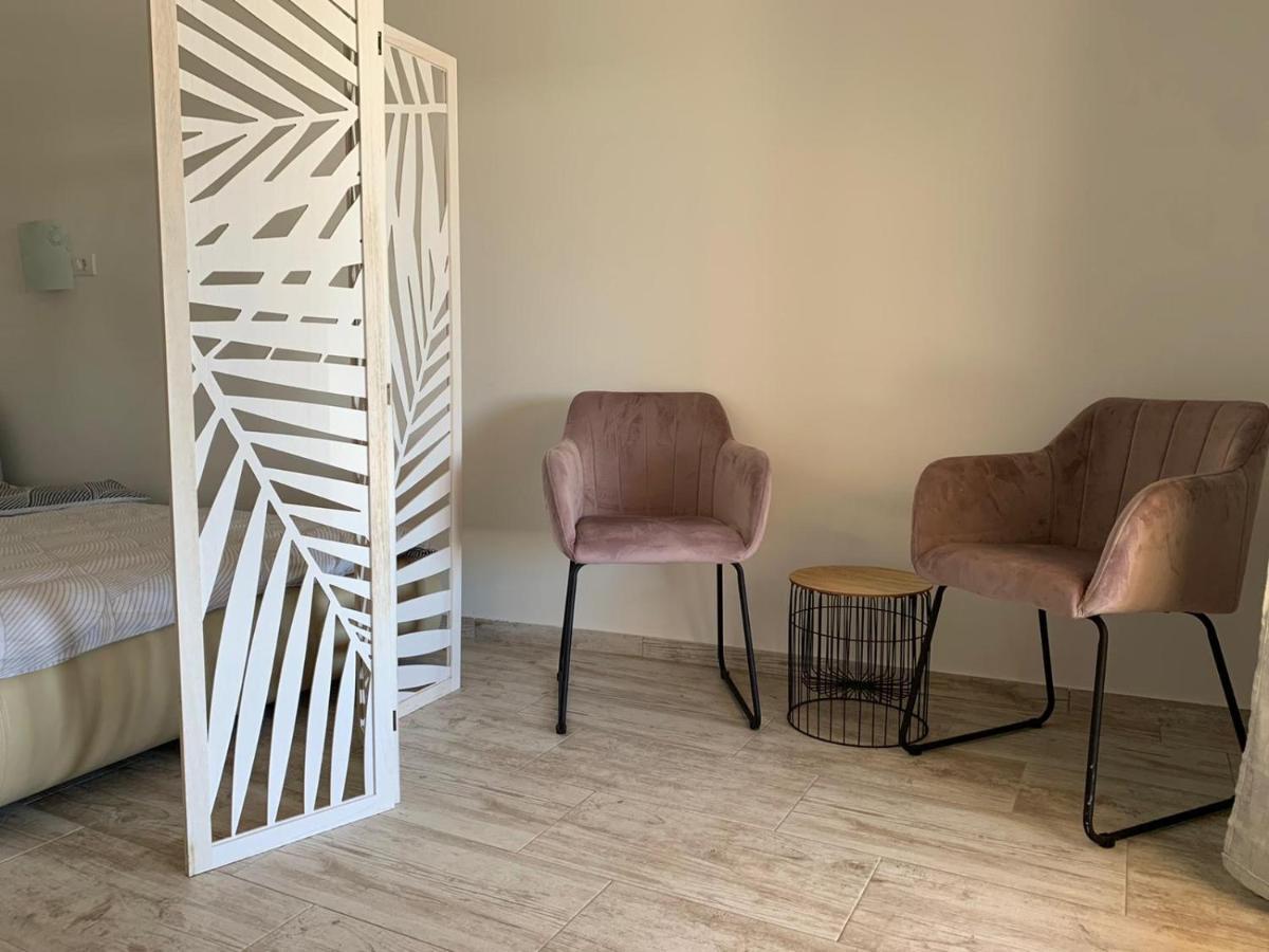 Apartment Mirakul Zengg Kültér fotó