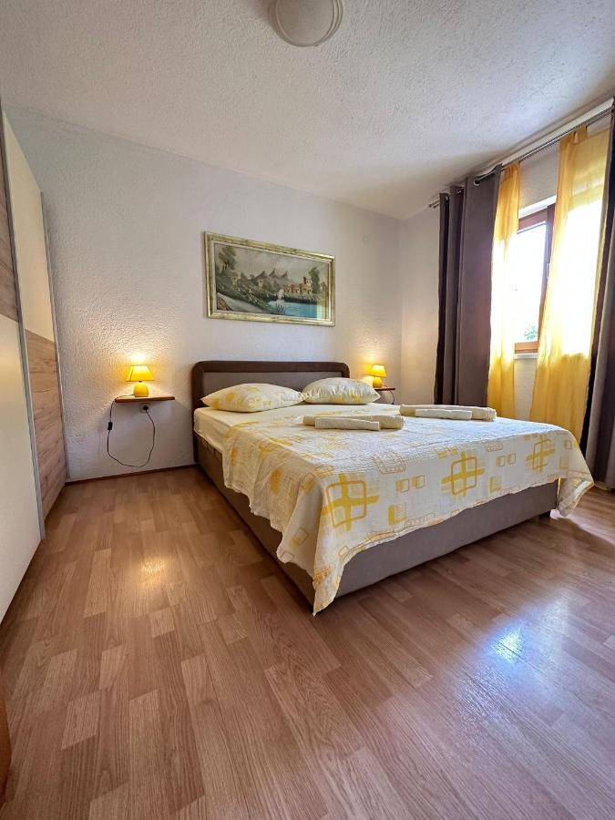 Apartment Mirakul Zengg Kültér fotó