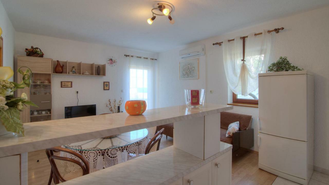Apartment Mirakul Zengg Kültér fotó